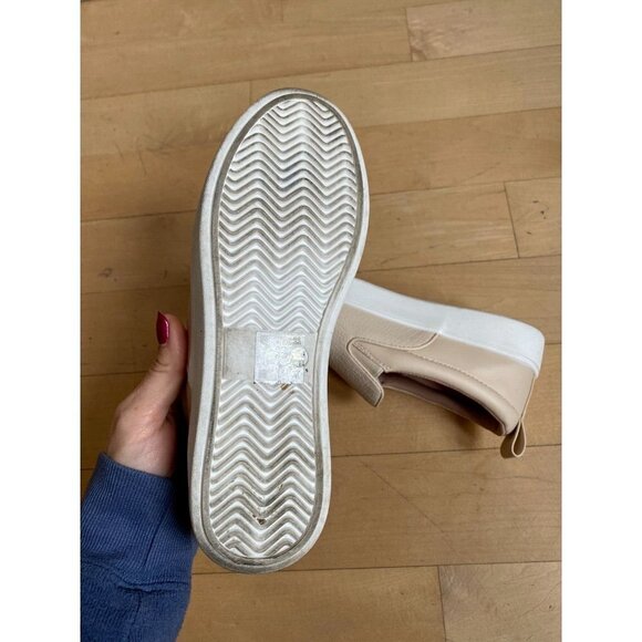 CALL It Spring "Aprill" Bone Slip On Sneaker Women Sz 7 - Picture 4 of 8